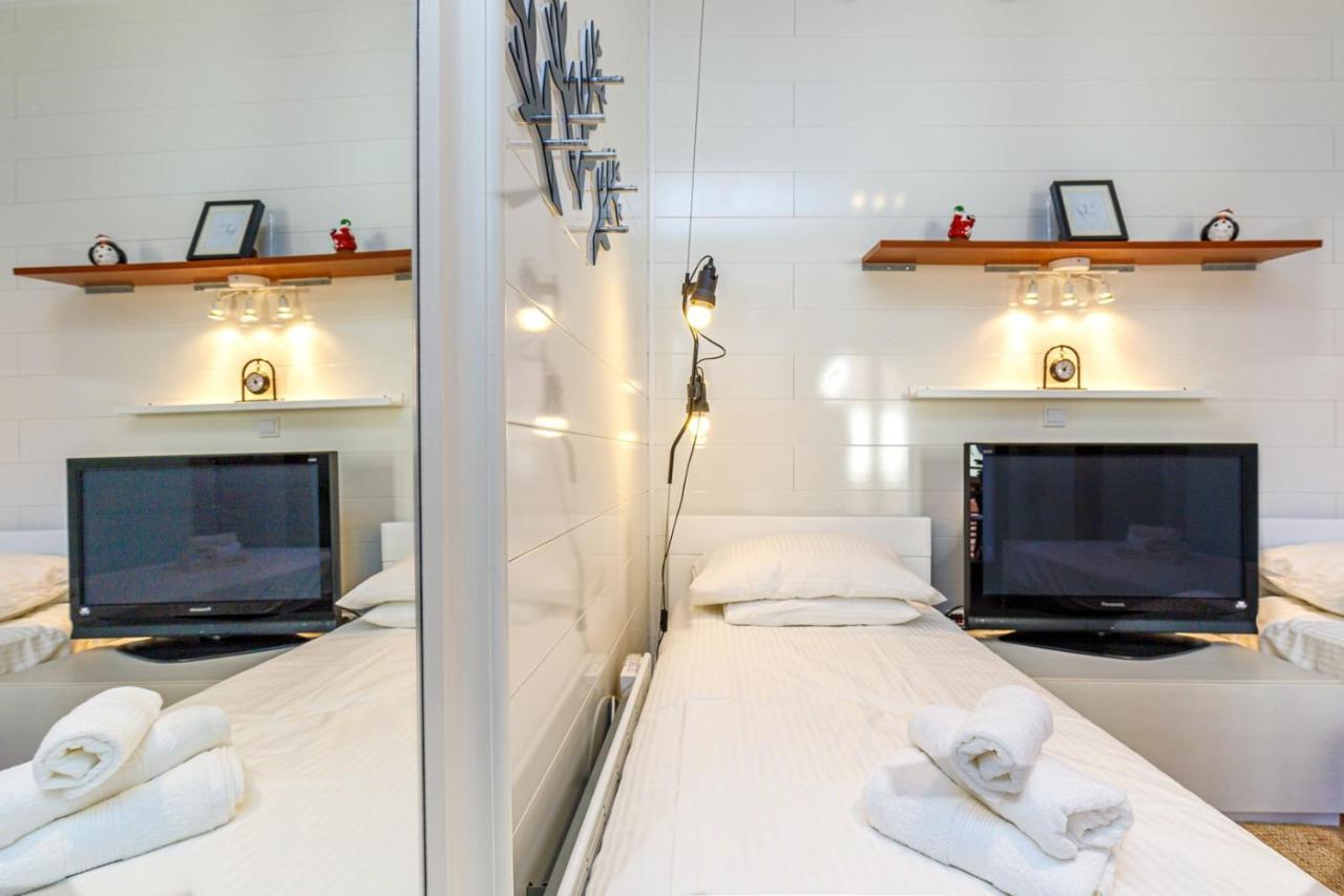 Two Bedroom Apartment La Mer Porec Bagian luar foto