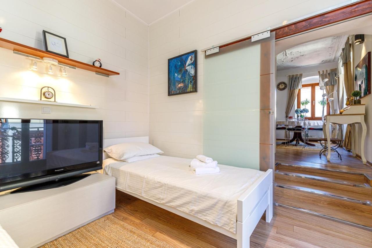 Two Bedroom Apartment La Mer Porec Bagian luar foto